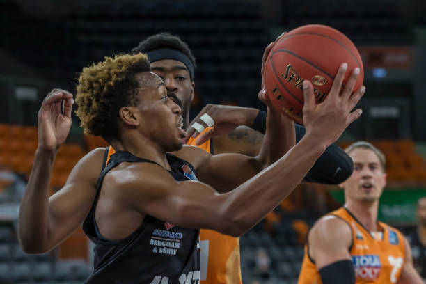 场馆设施的 场馆设施的