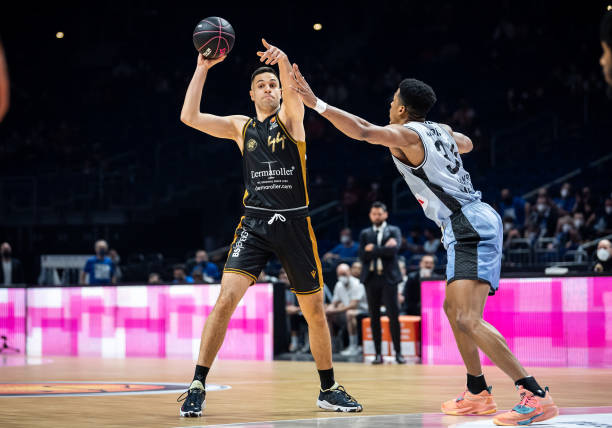 巴萨提供了 巴萨提供了